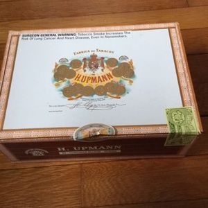 Vintage Set of 2 Cigar Box H Upmann Romeo Julieta Collectors Item